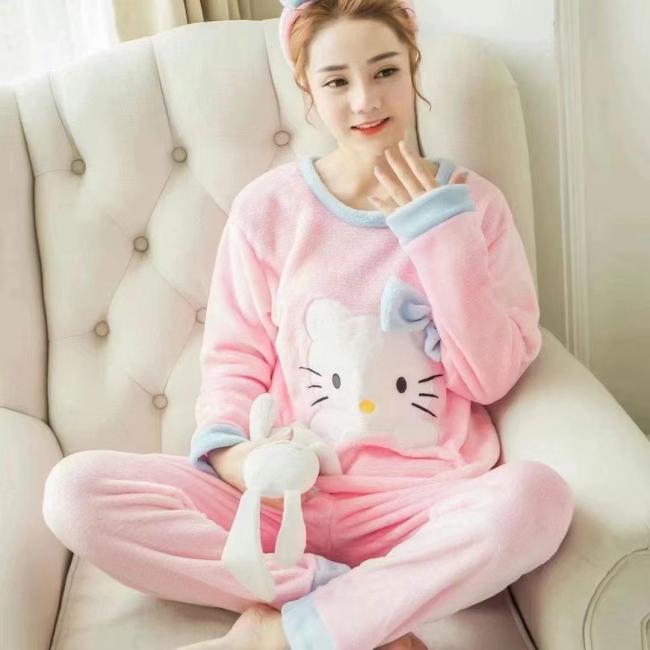 PIJAMA DE FELPA