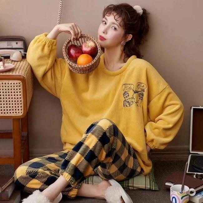 PIJAMA DE FELPA